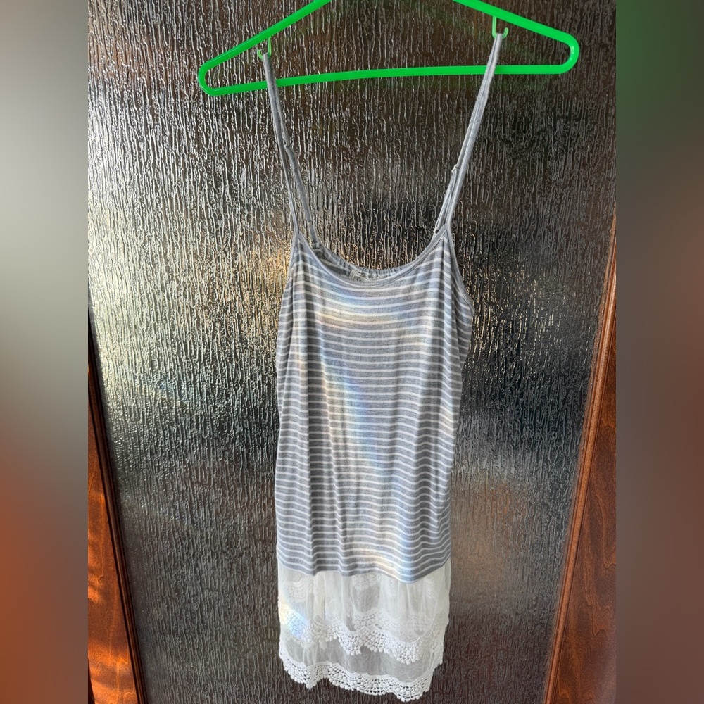 ✨ Grace & Lace Striped Lace Extender Cami – Size M ✨